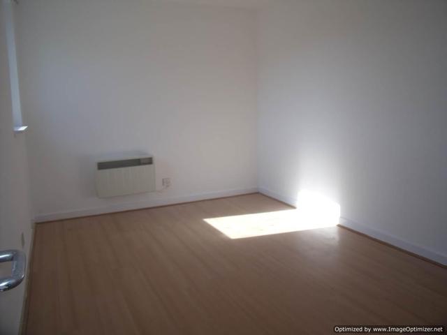  Image of 1 bedroom Flat to rent in North Lindsay Street Dundee DD1 at City Centre Dundee Dundee, DD1 1PS