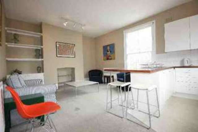  Image of 2 bedroom Flat to rent in Northchurch Road London N1 at London  Essex Road, N1 3NU