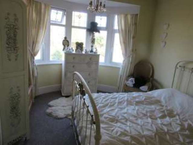  Image of 3 bedroom Property for sale in Nottingham Road Hucknall Nottingham NG15 at Nottingham Road Nottingham Nottingham, NG15 7QD