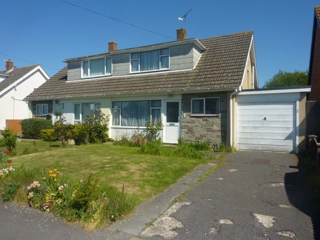  Image of 2 bedroom Detached house for sale in Nursery Lane Fareham PO14 at Nursery Lane  Fareham, PO14 2NZ