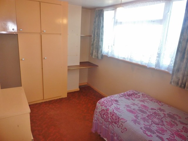  Image of 2 bedroom Detached house for sale in Nursery Lane Fareham PO14 at Nursery Lane  Fareham, PO14 2NZ
