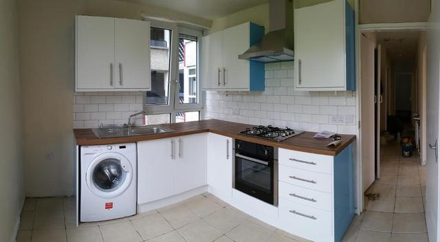  Image of 1 bedroom Flat Share to rent in Lake View Estate Old Ford Road London E3 at Bow  London, E3 5TB