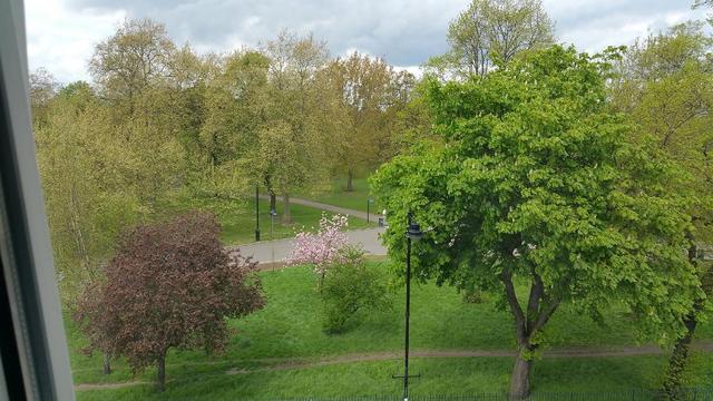  Image of 1 bedroom Flat Share to rent in Lake View Estate Old Ford Road London E3 at Bow  London, E3 5TB