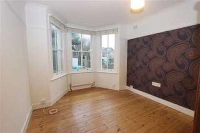  Image of 2 bedroom Flat to rent in Orpington Road London N21 at Orpington Road Winchmore Hill Winchmore Hill, N21 3PJ