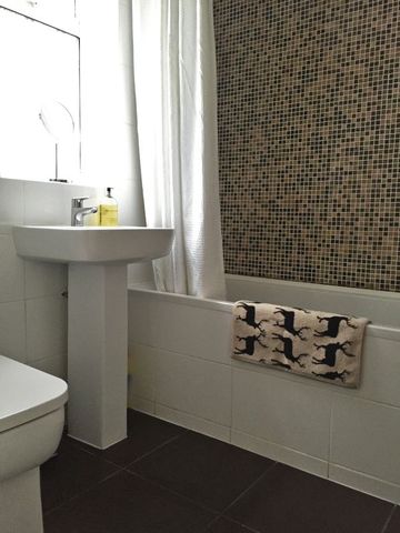  Image of 2 bedroom Flat for sale in Palmar Road Bexleyheath DA7 at Palmar Road  Bexleyheath, DA7 4LJ
