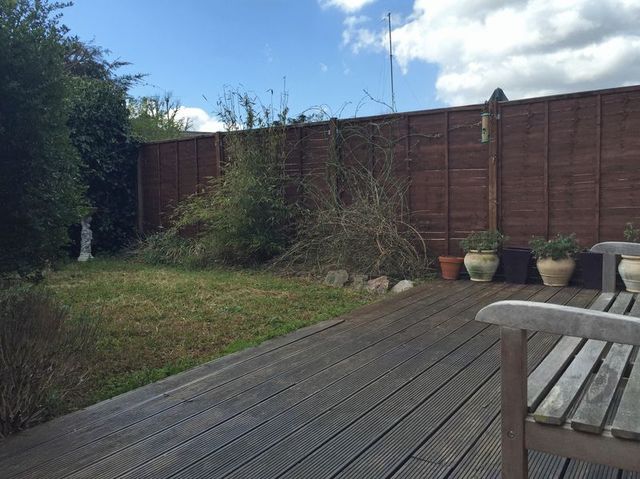  Image of 2 bedroom Flat for sale in Palmar Road Bexleyheath DA7 at Palmar Road  Bexleyheath, DA7 4LJ