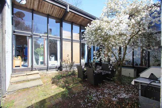 Image of 5 bedroom Detached house for sale in Bere Court Road Pangbourne Reading RG8 at Bere Court Road Pangbourne Reading, RG8 8JY