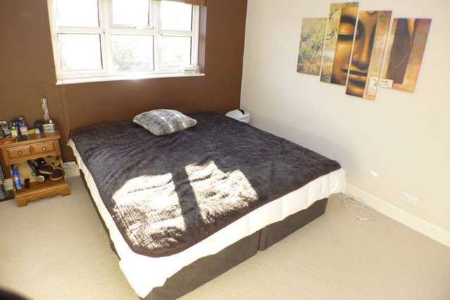  Image of 2 bedroom Flat for sale in Parish Gate Drive Sidcup DA15 at Parish Gate Drive  Sidcup, DA15 8TH
