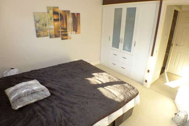  Image of 2 bedroom Flat for sale in Parish Gate Drive Sidcup DA15 at Parish Gate Drive  Sidcup, DA15 8TH
