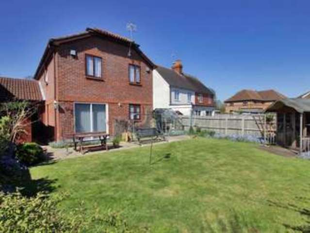  Image of 4 bedroom Detached house for sale in Parkhurst Road Horley RH6 at Parkhurst Road  Horley, RH6 8HA