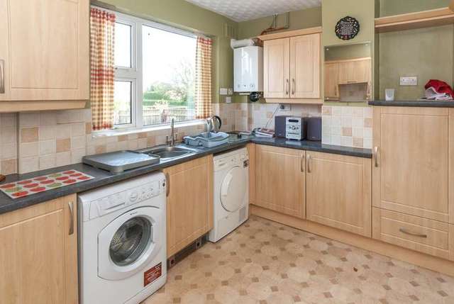 Image of 3 bedroom Detached house for sale in Parklands Drive Loughborough LE11 at Loughborough, LE11 2SZ