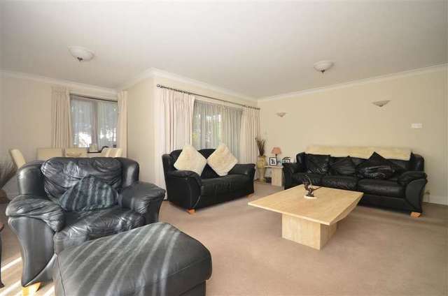  Image of 2 bedroom Ground Flat for sale in Ridgemont Place Parkstone Avenue Hornchurch RM11 at Emerson Park Hornchurch Hornchurch, RM11 3LQ