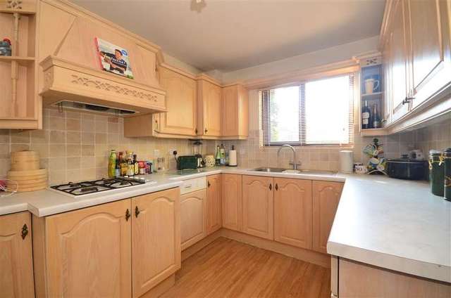  Image of 2 bedroom Ground Flat for sale in Ridgemont Place Parkstone Avenue Hornchurch RM11 at Emerson Park Hornchurch Hornchurch, RM11 3LQ