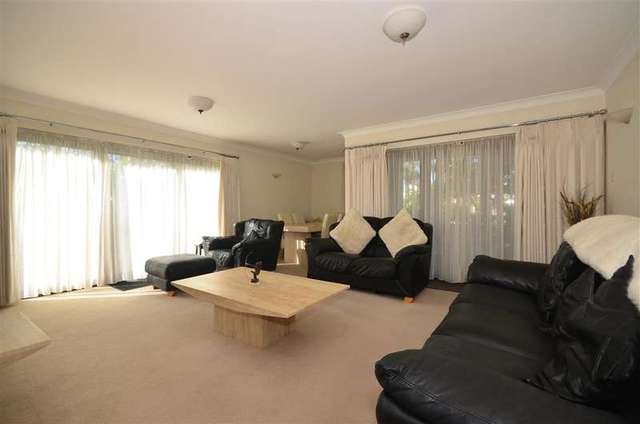  Image of 2 bedroom Ground Flat for sale in Ridgemont Place Parkstone Avenue Hornchurch RM11 at Emerson Park Hornchurch Hornchurch, RM11 3LQ