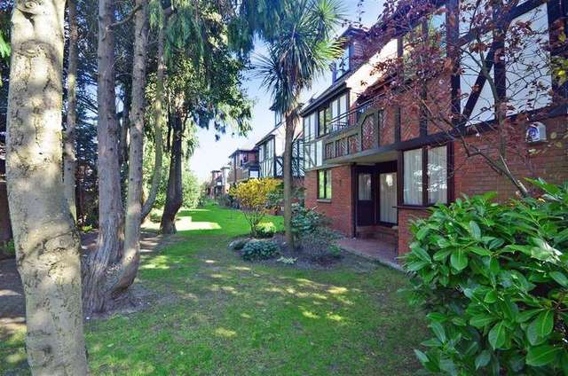  Image of 2 bedroom Ground Flat for sale in Ridgemont Place Parkstone Avenue Hornchurch RM11 at Emerson Park Hornchurch Hornchurch, RM11 3LQ