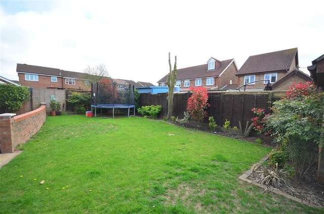  Image of 4 bedroom Detached house for sale in Peach Croft Northfleet Gravesend DA11 at Northfleet Gravesend Gravesend, DA11 8ST
