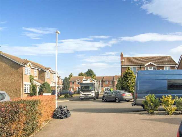  Image of 4 bedroom Detached house for sale in Peach Croft Northfleet Gravesend DA11 at Northfleet Gravesend Gravesend, DA11 8ST