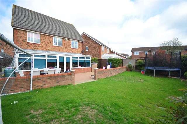  Image of 4 bedroom Detached house for sale in Peach Croft Northfleet Gravesend DA11 at Northfleet Gravesend Gravesend, DA11 8ST