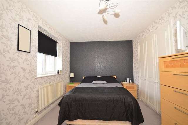  Image of 4 bedroom Detached house for sale in Peach Croft Northfleet Gravesend DA11 at Northfleet Gravesend Gravesend, DA11 8ST