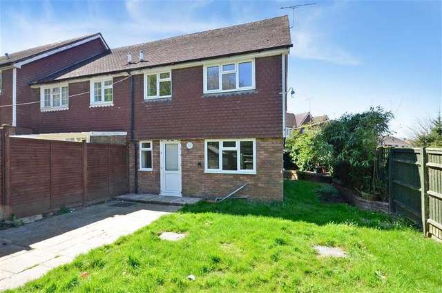  Image of 3 bedroom End of Terrace for sale in Pearse Place Lamberhurst Tunbridge Wells TN3 at Lamberhurst Tunbridge Wells Lamberhurst, TN3 8EJ