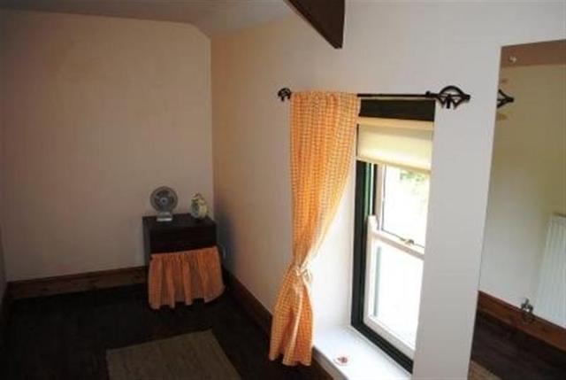  Image of 3 bedroom Cottage to rent in Maesycrugiau Pencader SA39 at Maesycrugiau  Pencader, SA39 9NA