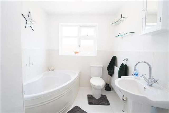  Image of 3 bedroom Detached house for sale in Peppermint Grove Skegness PE25 at Seacroft, PE25 3LJ