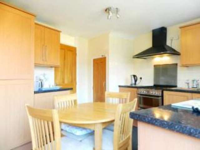  Image of 3 bedroom Terraced house for sale in Percy Road Warwick CV34 at Warwick Warwickshire Warwick, CV34 5EU