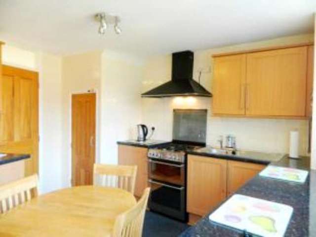  Image of 3 bedroom Terraced house for sale in Percy Road Warwick CV34 at Warwick Warwickshire Warwick, CV34 5EU