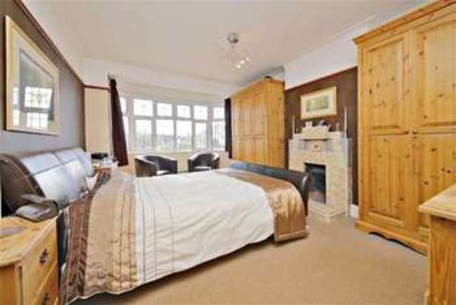  Image of 4 bedroom Property for sale in Percy Road London N21 at Percy Road Winchmore Hill Winchmore Hill, N21 2HY