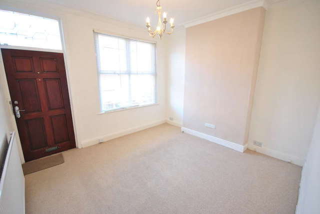  Image of 2 bedroom Semi-Detached house to rent in Petersburg Road Stockport SK3 at Edgeley Stockport Heaviley, SK3 9QY