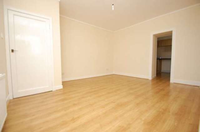  Image of 1 bedroom Bungalow to rent in Pilot Street Dunoon PA23 at Pilot Street  Dunoon, PA23 8BY