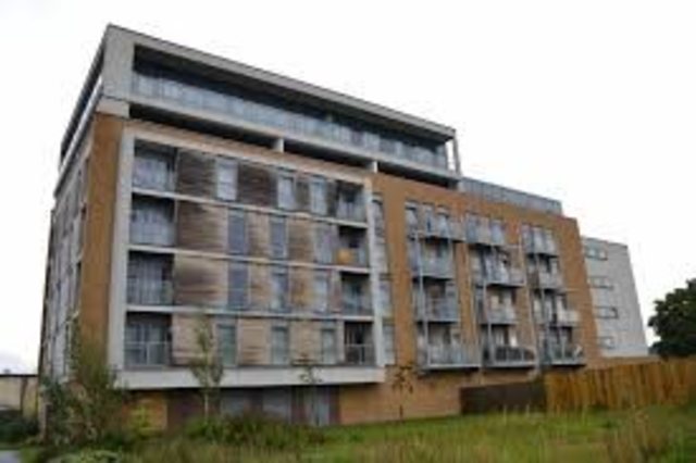  Image of 1 bedroom Flat to rent in Elmira Way Salford M5 at 1C Elmira Way Salford Salford, M5 3LL