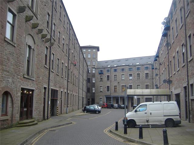  Image of 2 bedroom Flat to rent in Pleasance Court Dundee DD1 at City Centre Dundee Dundee, DD1 5BB