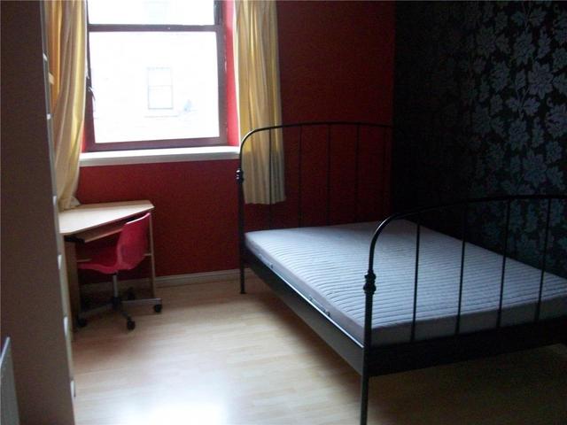  Image of 2 bedroom Flat to rent in Pleasance Court Dundee DD1 at City Centre Dundee Dundee, DD1 5BB