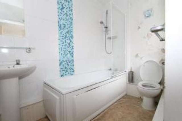  Image of 2 bedroom Flat for sale in Thornton Avenue Plymouth PL4 at Plymouth Devon Plymouth, PL4 8RS