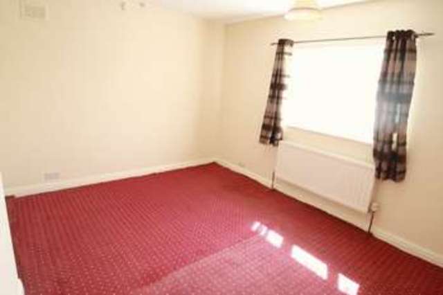  Image of 3 bedroom Semi-Detached house to rent in Poplar Road Wednesbury WS10 at Poplar Road  Wednesbury, WS10 9PY