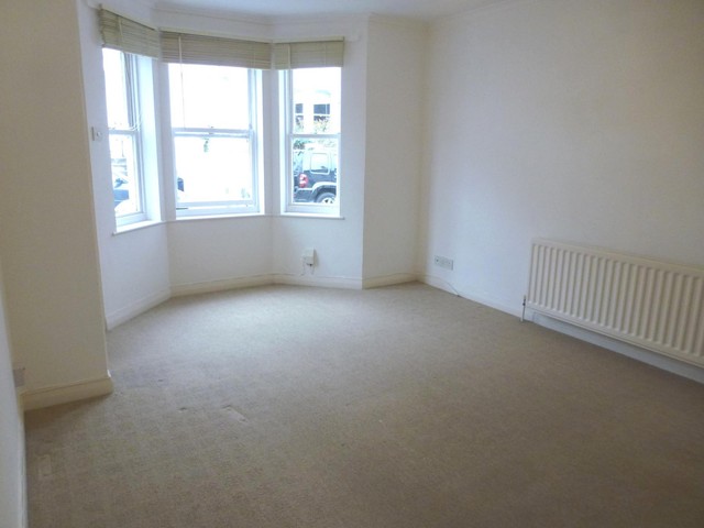  Image of 1 bedroom Ground Flat to rent in Port Hall Street Brighton BN1 at Brighton, BN1 5PJ