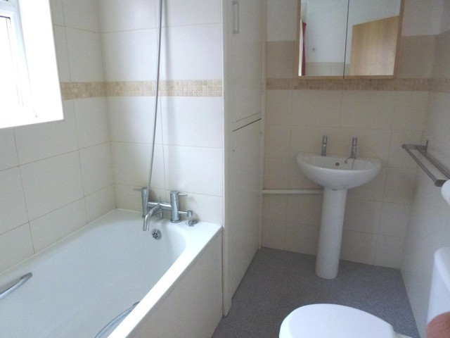  Image of 1 bedroom Ground Flat to rent in Port Hall Street Brighton BN1 at Brighton, BN1 5PJ