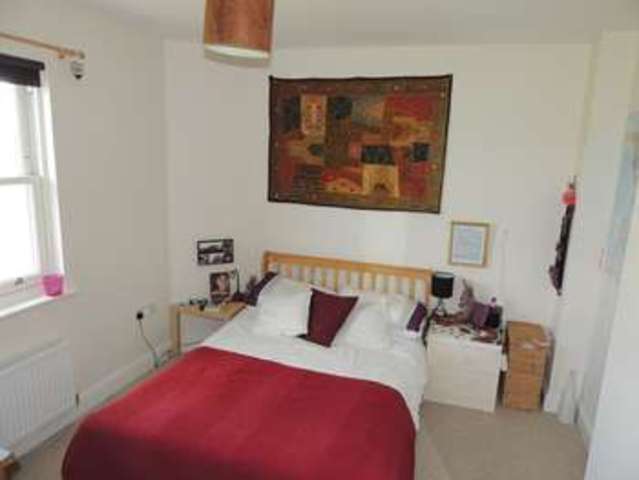  Image of 1 bedroom Flat to rent in Oakery Court Poundbury Dorchester DT1 at Oakery Court Poundbury Dorchester, DT1 3TF