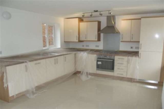  Image of 3 bedroom Detached house to rent in Prince Rupert Drive Aylesbury HP19 at Aylesbury, HP19 9RA