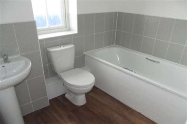  Image of 3 bedroom Detached house to rent in Prince Rupert Drive Aylesbury HP19 at Aylesbury, HP19 9RA