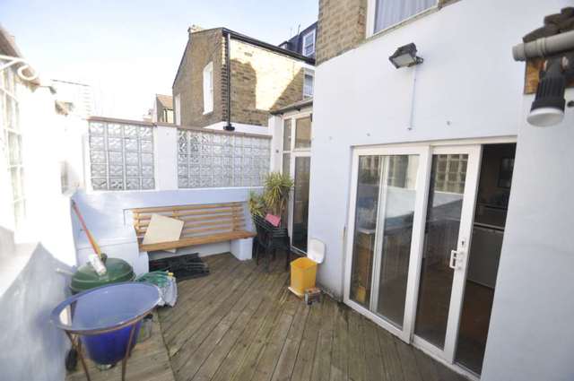  Image of 4 bedroom Detached house to rent in Prothero Road London SW6 at Prothero Road Fulham London, SW6 7LY