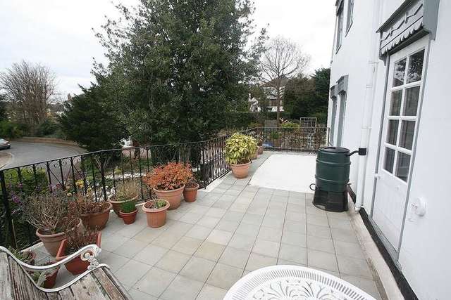  Image of 4 bedroom Flat for sale in Lexington Court Purley CR8 at Purley Surrey, CR8 1JA
