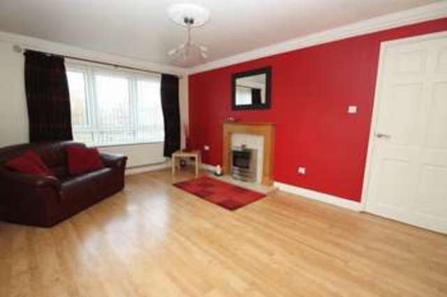  Image of 2 bedroom Flat for sale in Queens Road Pontefract WF8 at Queens Road  Pontefract, WF8 4SB
