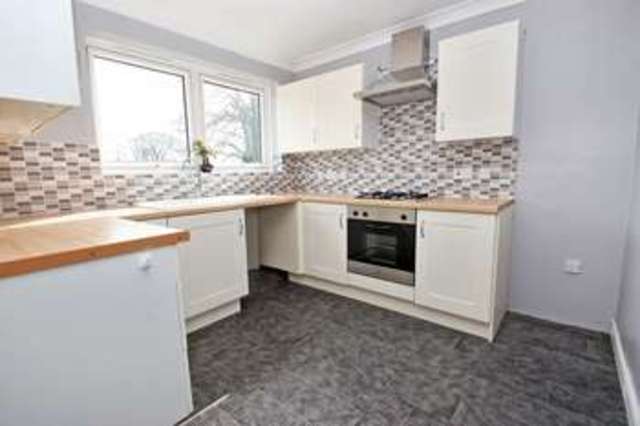  Image of 2 bedroom Flat for sale in Queens Road Pontefract WF8 at Queens Road  Pontefract, WF8 4SB