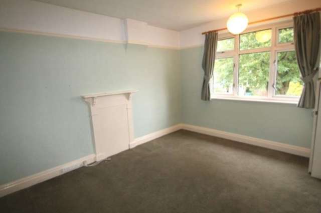  Image of 3 bedroom Detached house to rent in Queens Walk Harrow HA1 at Queens Walk  Harrow, HA1 1XS