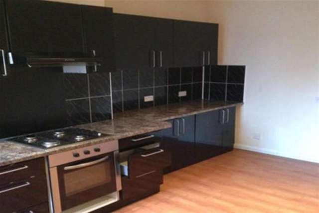  Image of 3 bedroom Flat to rent in Radcliffe Road West Bridgford Nottingham NG2 at Nottingham, NG2 5FF