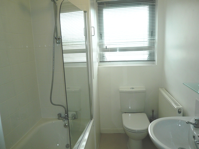  Image of 2 bedroom Maisonette to rent in Radnor Walk London SW3 at Chelsea  London, SW3 4BP