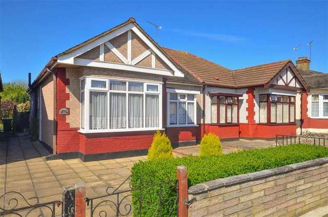  Image of 2 bedroom Detached house for sale in Randall Drive Hornchurch RM12 at Hornchurch Essex Hornchurch, RM12 6TA