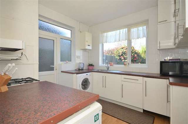  Image of 2 bedroom Detached house for sale in Randall Drive Hornchurch RM12 at Hornchurch Essex Hornchurch, RM12 6TA